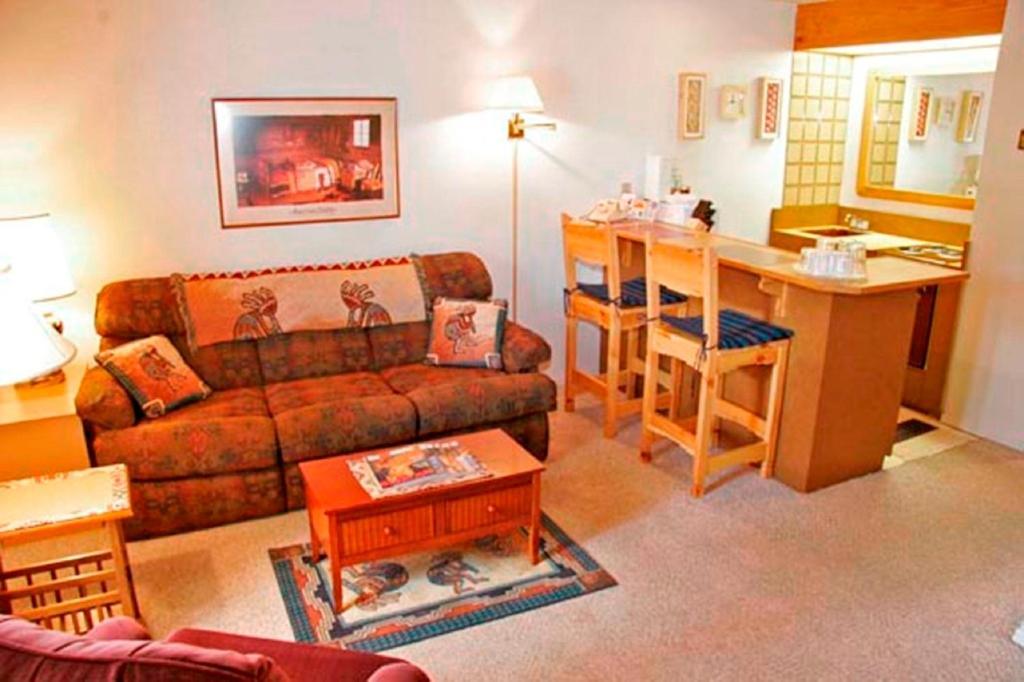 Village Lodge Руідозо Номер фото