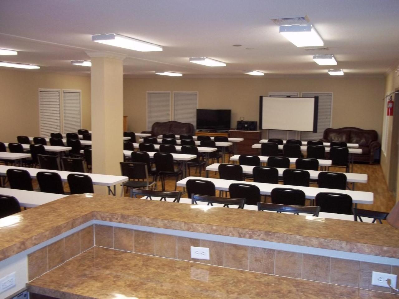 Village Lodge Руідозо Екстер'єр фото
